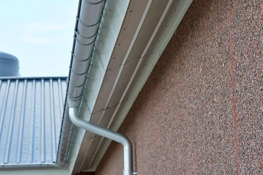 Große Dachflächen aus Trapezprofilen von DS, Saksagervej 1, 9670 Vrå